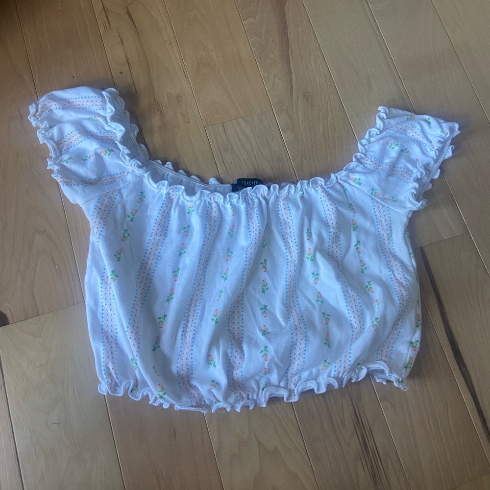 super cute forever 21 top🤍🎀